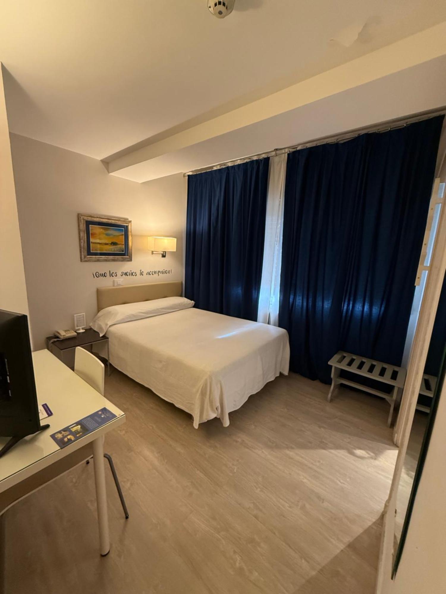 Hotel Virrey Arnedo Exterior photo