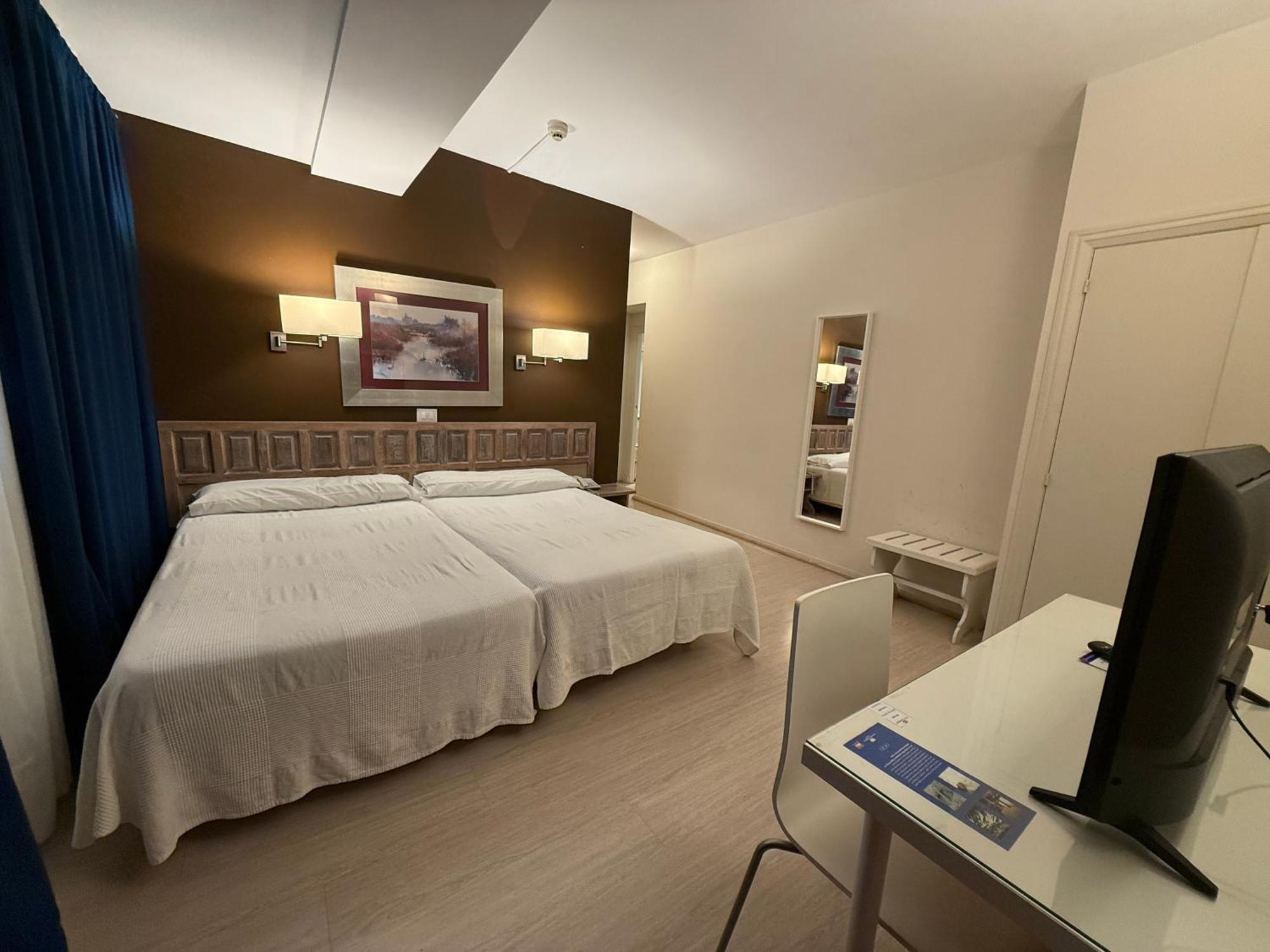 Hotel Virrey Arnedo Exterior photo
